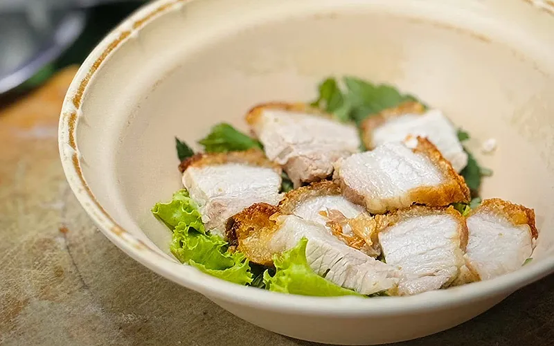 เจ้ยุ ต้มเลือดหมู จุฬาฯ 50